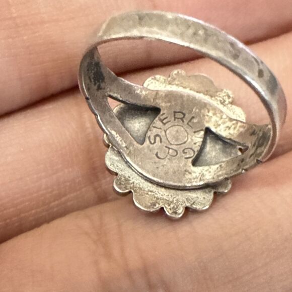 Vintage Native Size 6.25 Scrimshaw Bone Sterling Ring - Picture 3 of 3